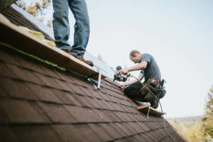 Local Roofers in Shawmut, ME